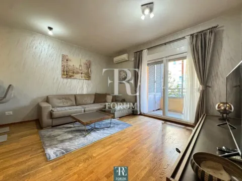 Izdavanje, jednosoban stan, 55m², City Kvart, Podgorica - image 3
