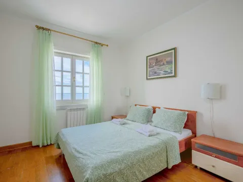 Sale, four bedroom apartment, 131m², Sveti Stefan, Budva - image 9