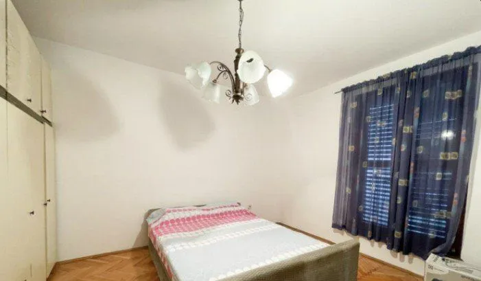 Izdavanje, dvosoban stan, 74m², Momišići, Podgorica