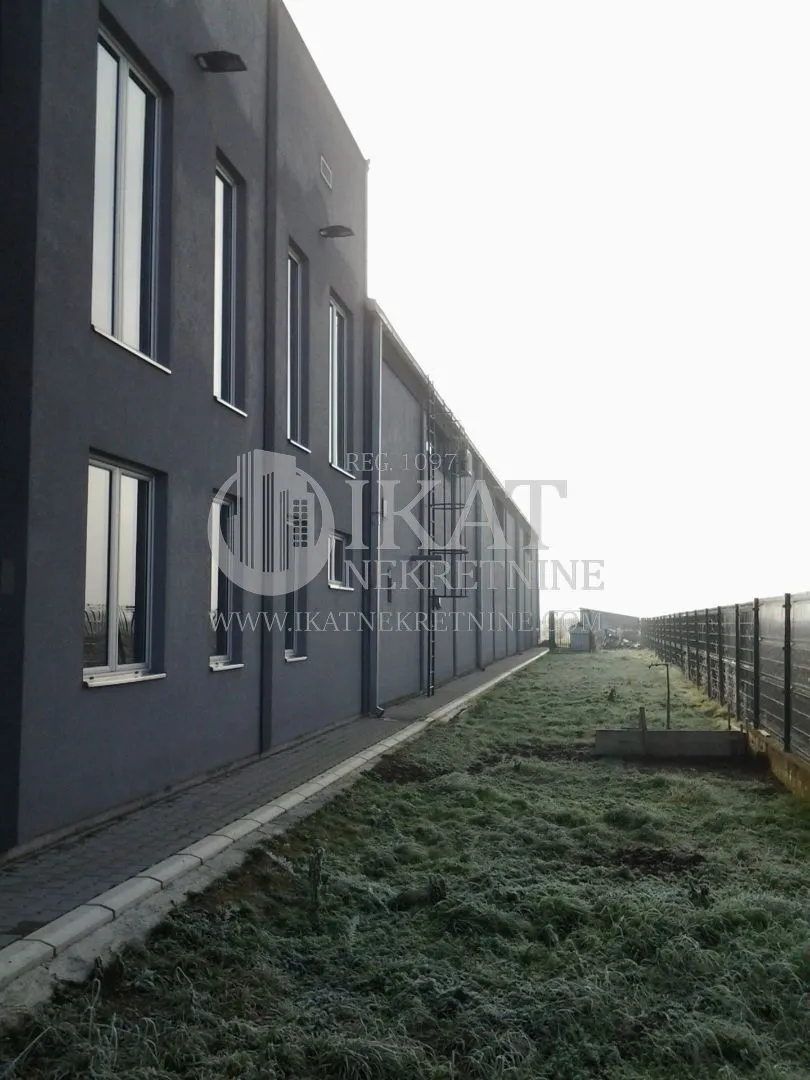 Sale, office space, 1045m², Karlovčić, Pećinci
