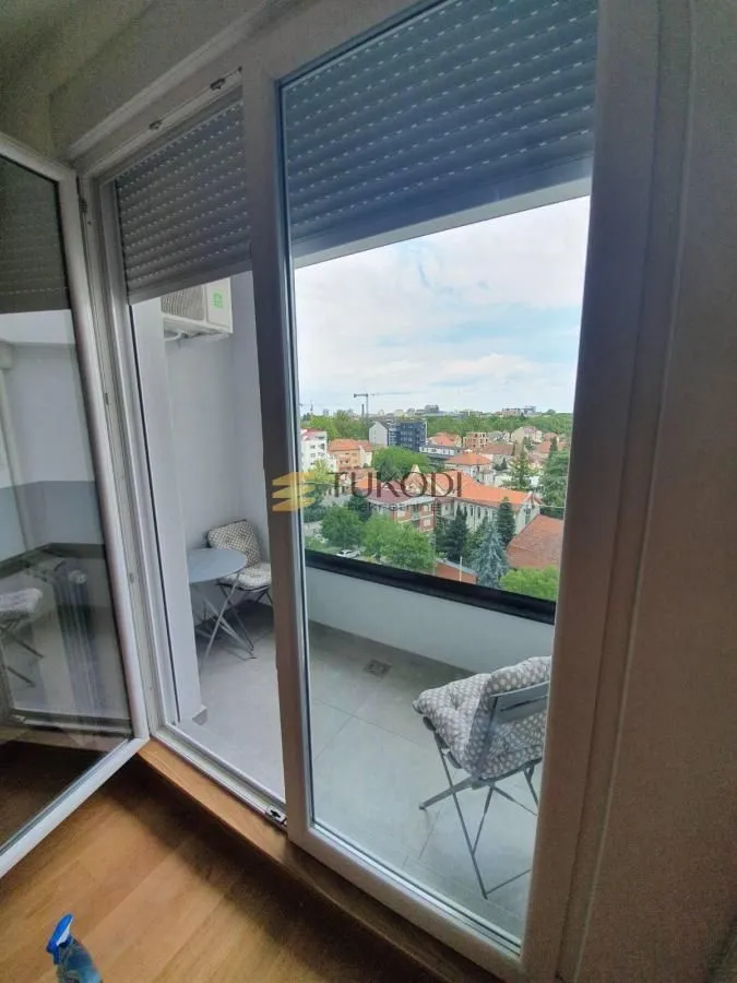 Prodaja, jednosoban stan, 43m², Bulevar Evrope, Novi Sad Sve Podlokacije
