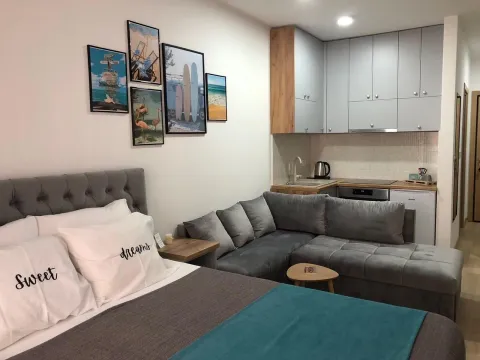Izdavanje, garsonjera, 30m², Budva, Crna Gora - image 2
