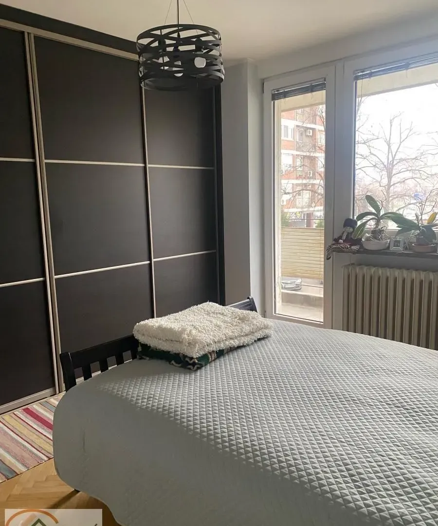 Sale, four bedroom apartment, 99m², Novi Beograd Blok 21, Novi Beograd Sve Podlokacije