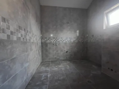 Sale, house, 250m², Karaburško Polje, Podgorica - image 18