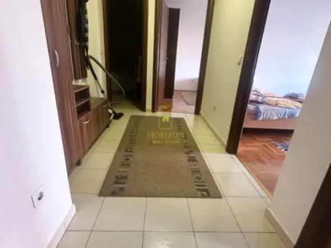 Izdavanje, dvosoban stan, 75m², Stari Aerodrom, Podgorica - image 8