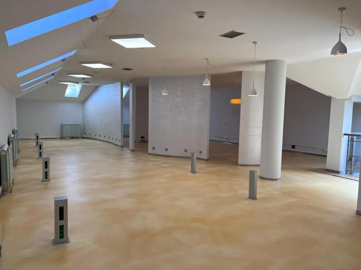 Rent, office space, 360m², Centar, Novi Sad