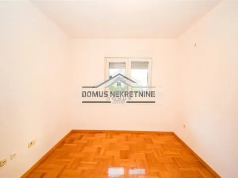 Izdavanje, jednosoban stan, 50m², Pobrežje, Podgorica - image 5