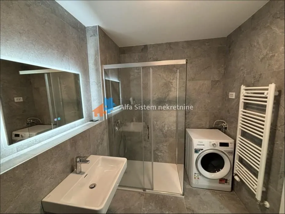 Izdavanje, dvosoban stan, 48m², Novi Beograd Sve Podlokacije, Beograd