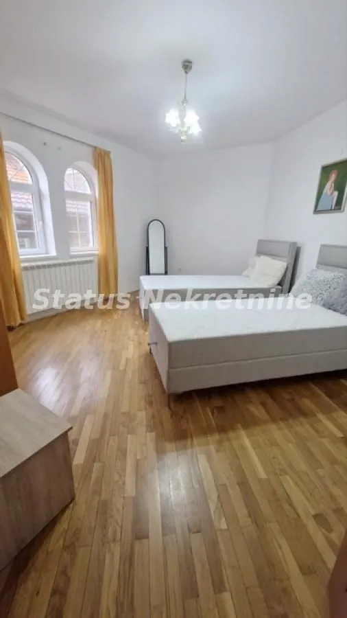 Prodaja, kuća, 338m², Sremska Kamenica, Petrovaradin