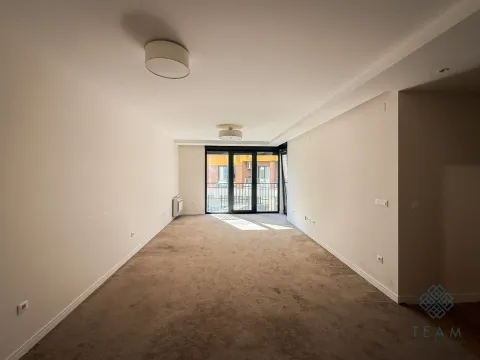 Izdavanje, poslovni prostor, 78m², Kod Capital Plaze, Podgorica - image 3