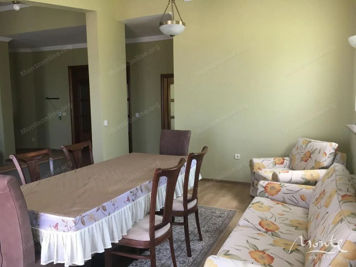 Prodaja, kuća, 380m², Dobre Vode, Bar