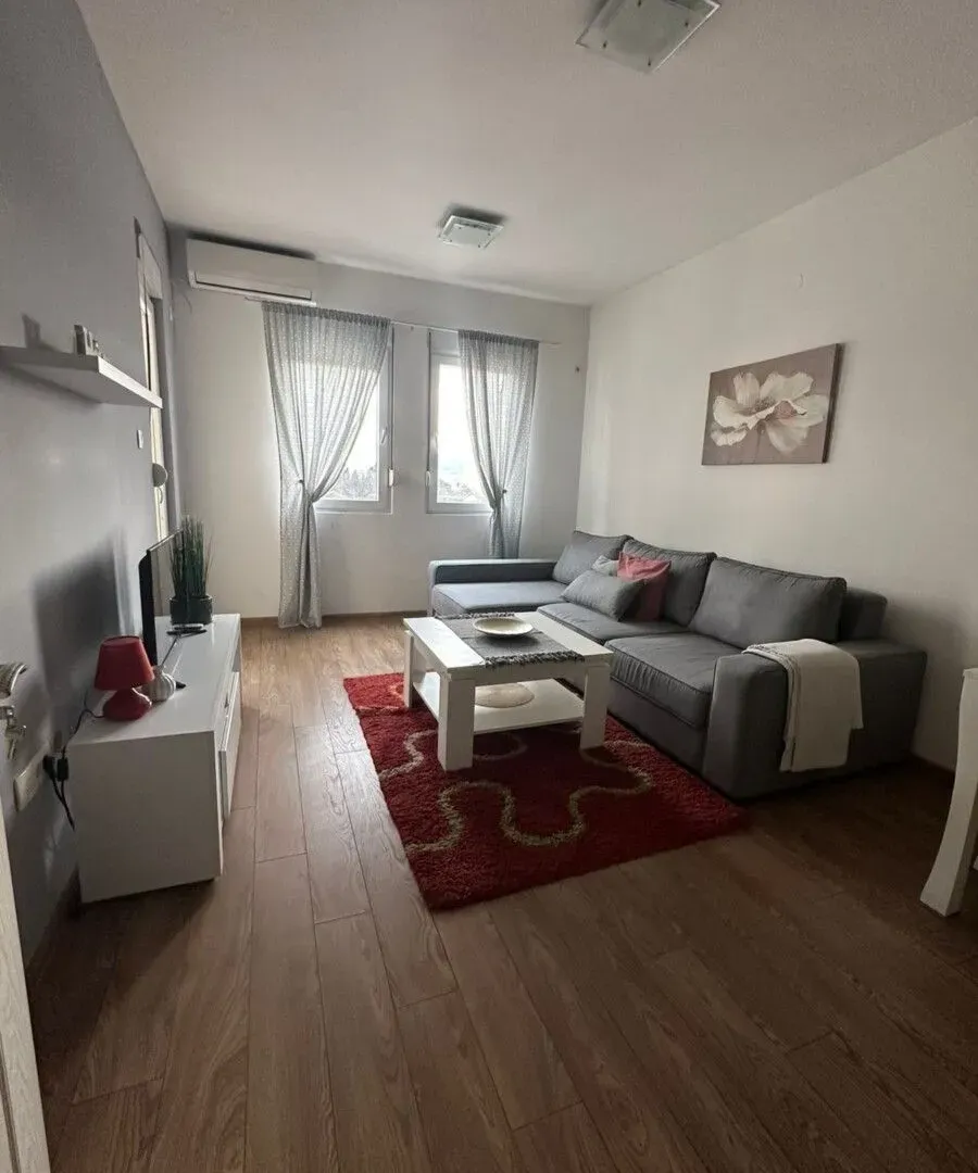 Izdavanje, stan, 64m², City Kvart, Podgorica