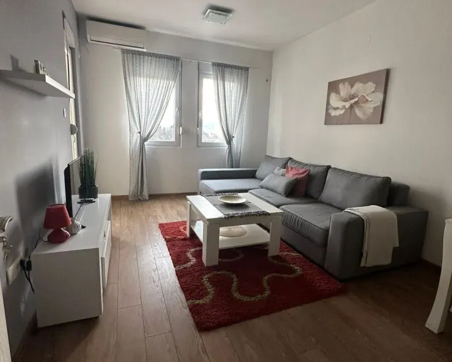 Izdavanje, stan, 64m², City Kvart, Podgorica