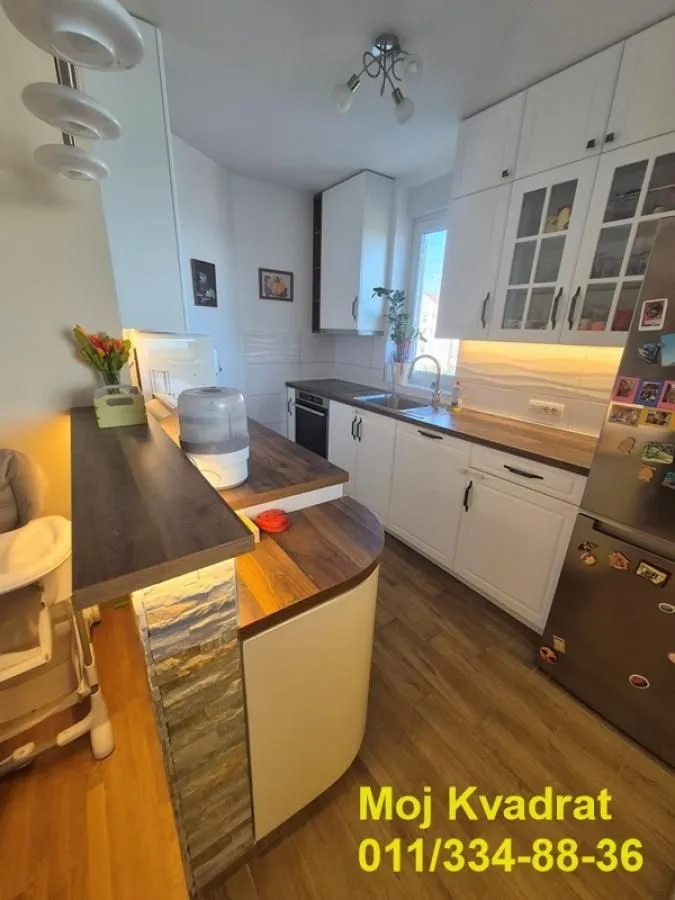 Prodaja, četvorosoban stan, 92m², Novi Banovci, Stara Pazova