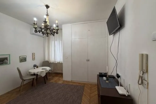 Rent, one bedroom apartment, 20m², Savski Venac, Beograd