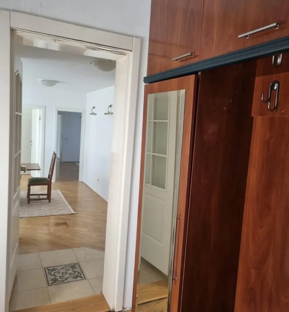 Rent, apartment, 130m², Čukarica, Beograd