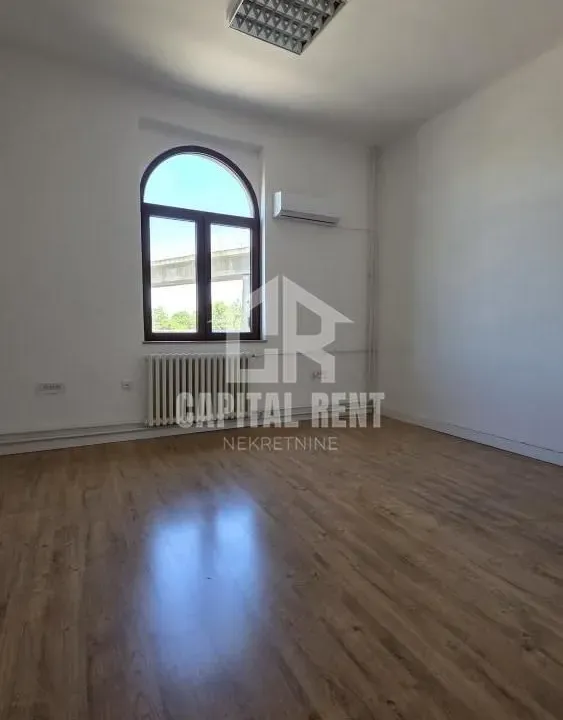 Izdavanje, poslovni prostor, 19m², Senjak, Beograd
