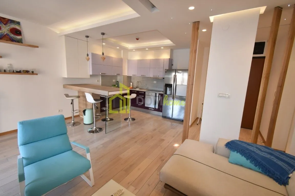 Izdavanje, jednosoban stan, 68m², City Kvart, Podgorica