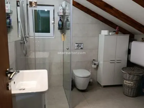 Izdavanje, dvosoban stan, 88m², Tivat, Crna Gora - image 13