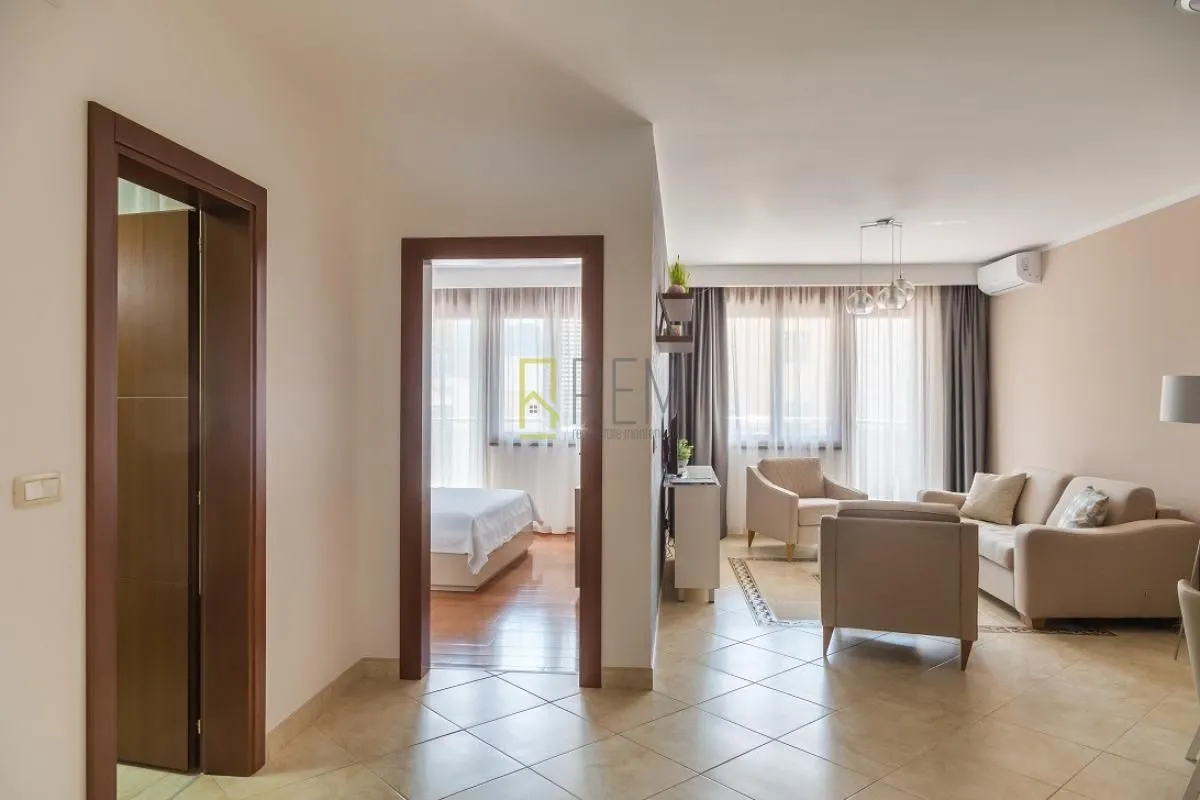 Sale, one bedroom apartment, 64m², Bečići, Budva