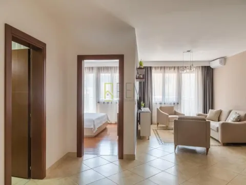 Prodaja, jednosoban stan, 64m², Bečići, Budva