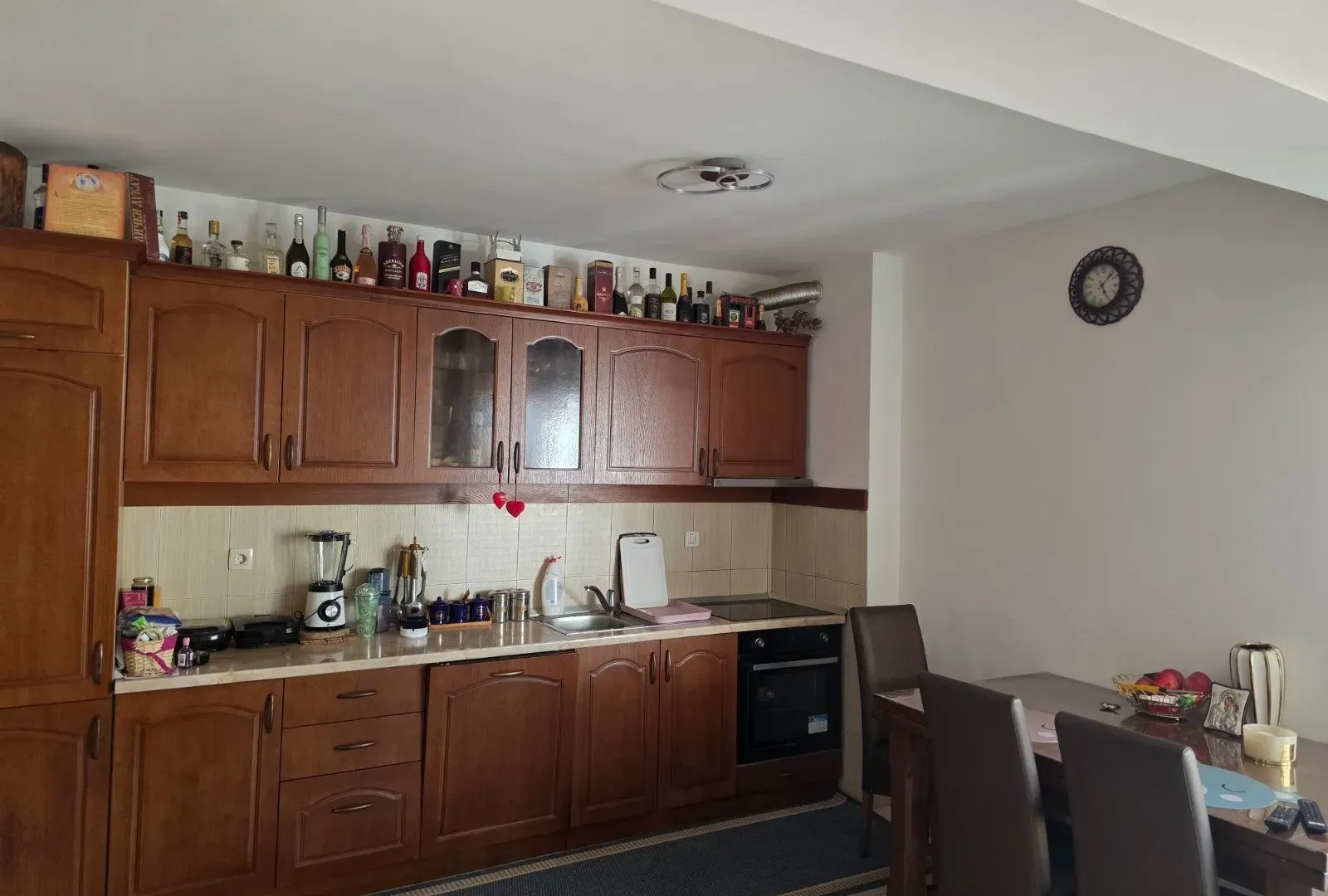 Prodaja, dvosoban stan, 81m², Lazi, Budva