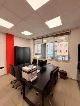 Rent, office space, 22m², Bulevar Evrope, Novi Sad Sve Podlokacije - image 11