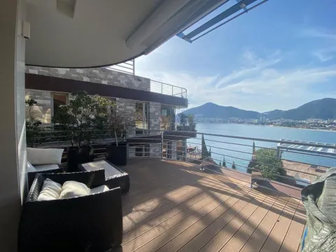 Rent, two bedroom apartment, 150m², Dukley Gardens, Budva - image 1