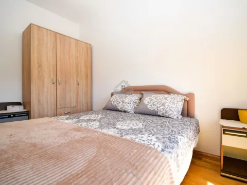 Izdavanje, dvosoban stan, 70m², Stari Aerodrom, Podgorica - image 6