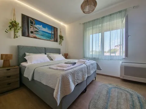 Izdavanje, kuća, 110m², Krimovica, Kotor - image 5