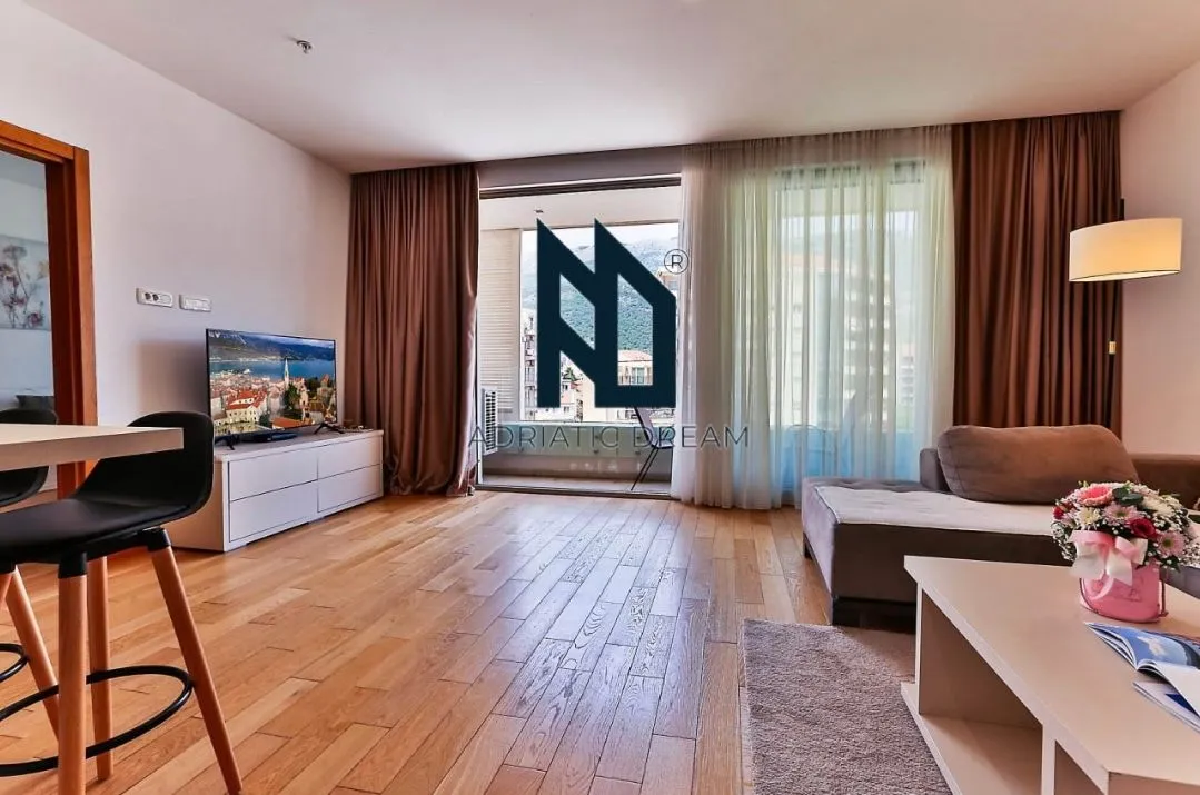 Prodaja, jednosoban stan, 57m², Centar, Budva