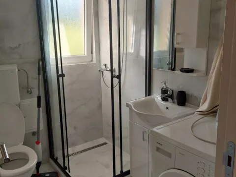 Rent, two bedroom apartment, 70m², Centar, Podgorica - image 6