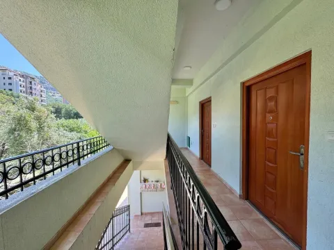 Prodaja, dvosoban stan, 65m², Lazi, Budva - image 10