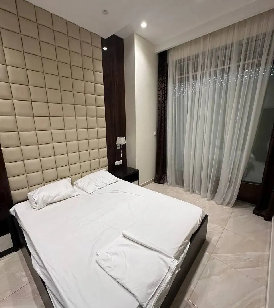 Sale, one bedroom apartment, 80m², Bečići, Budva