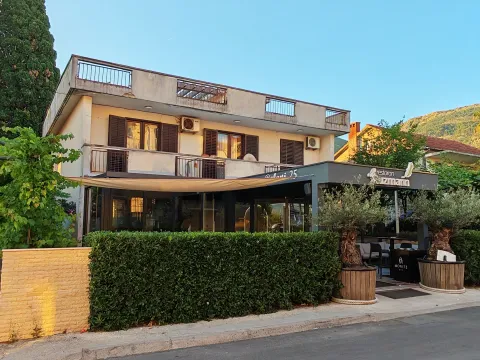 Kuća in Kalimanj