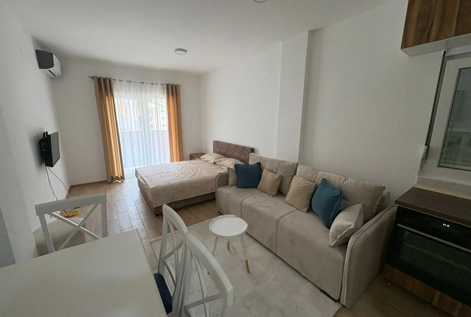 Rent, studio apartment, 38m², Centar, Budva