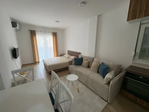 Rent, studio apartment, 38m², Centar, Budva - image 3