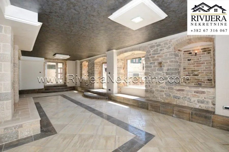 Sale, office space, 102m², Centar, Herceg Novi