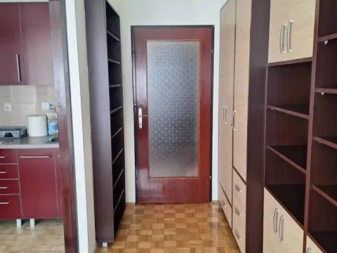 Izdavanje, garsonjera, 29m², Novo naselje, Novi Sad - image 10