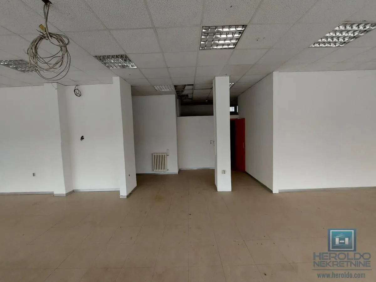 Rent, office space, 98m², Pijaca, Jagodina
