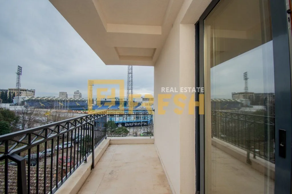 Rent, four bedroom apartment, 150m², Centar, Podgorica