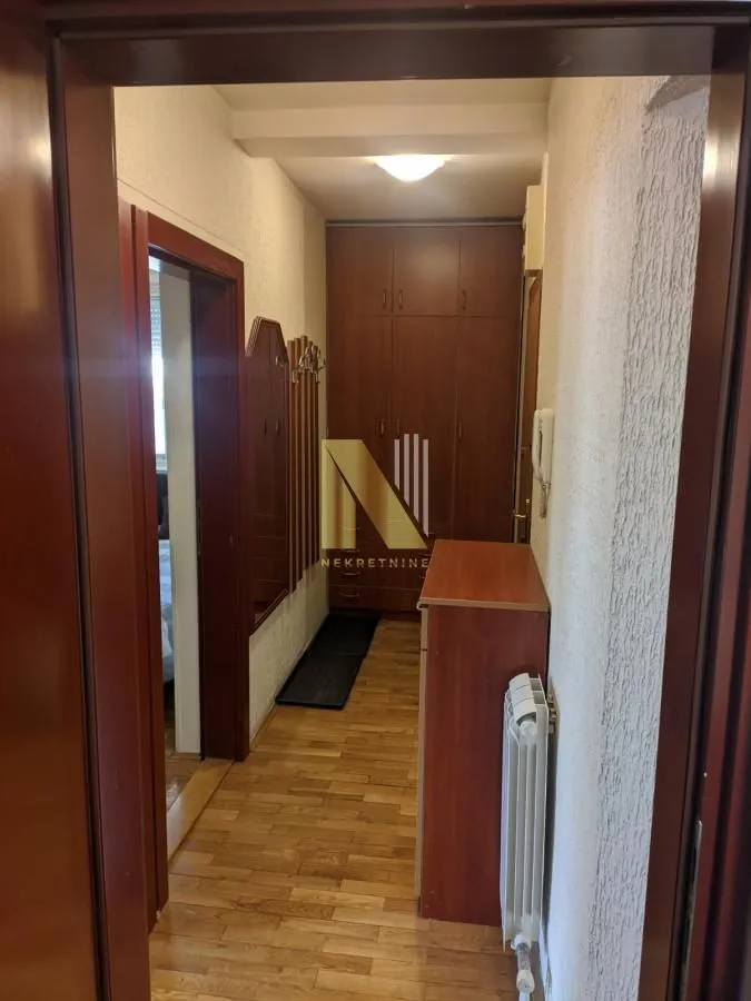Izdavanje, dvosoban stan, 47m², Sajmište, Novi Sad