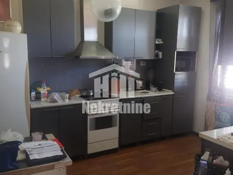 Prodaja, kuća, 250m², Voždovac Sve Podlokacije, Beograd - image 6