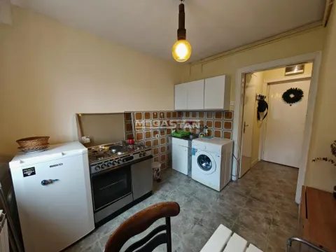 Izdavanje, jednosoban stan, 30m², Slavija, Vračar Sve Podlokacije - image 4
