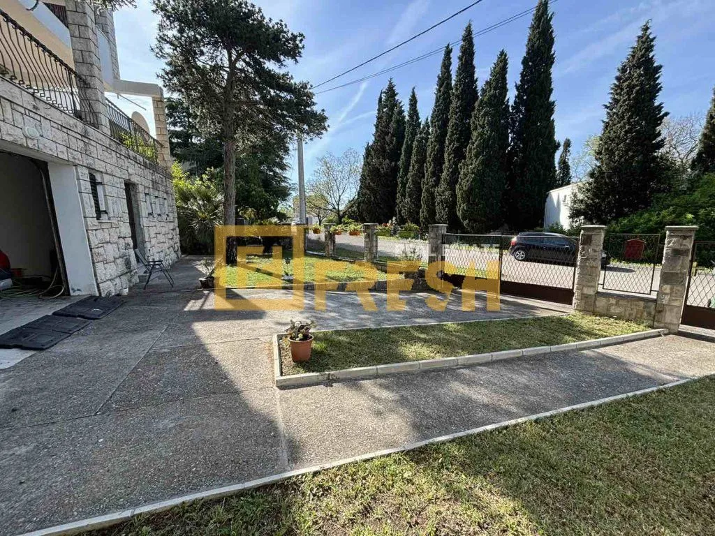 Sale, two bedroom apartment, 117m², Sutomore, Bar
