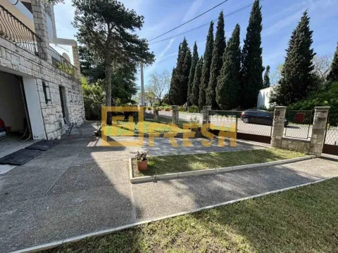 Prodaja, dvosoban stan, 117m², Sutomore, Bar - image 2