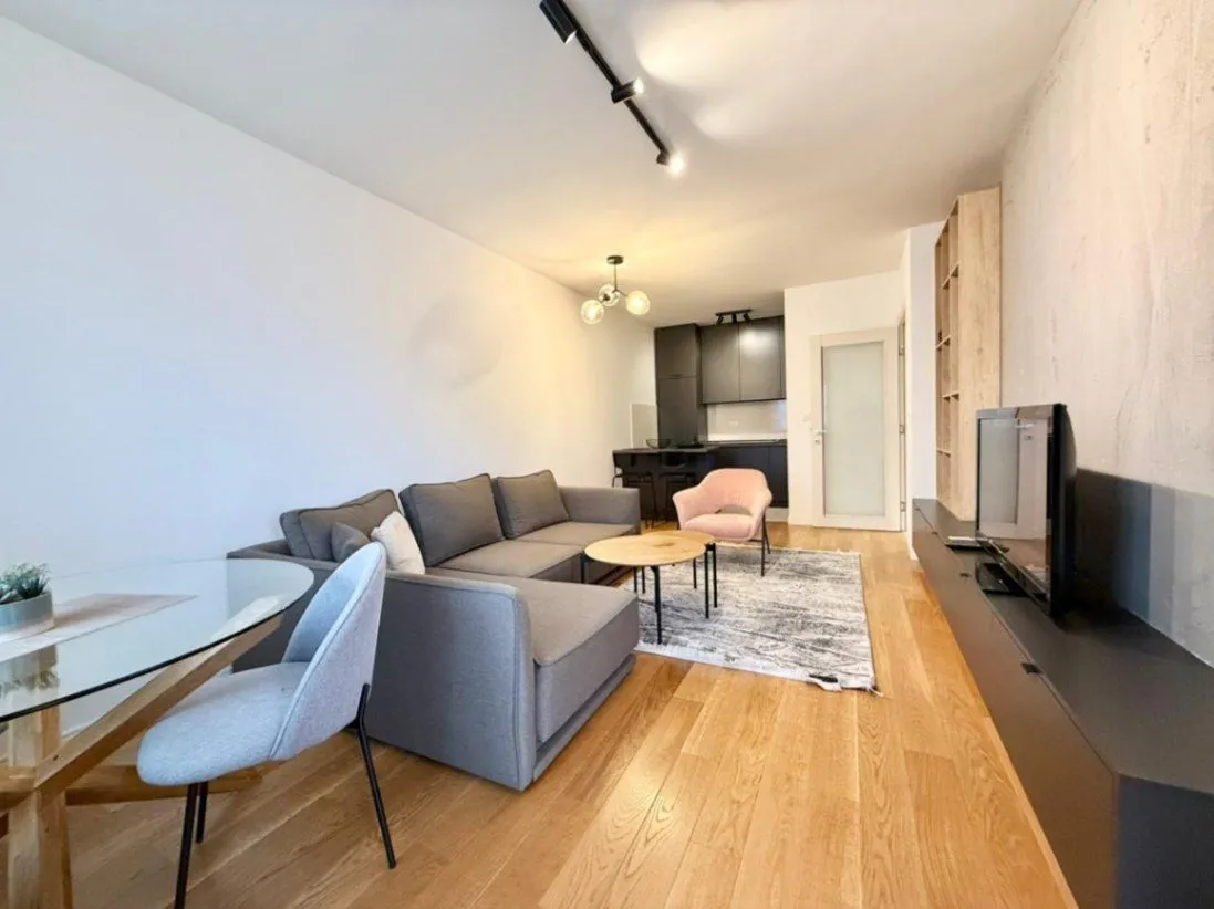 Prodaja, jednosoban stan, 49m², Central Point, Podgorica