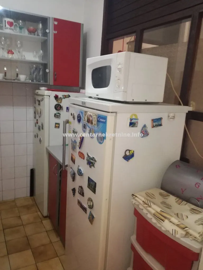 Prodaja, dvosoban stan, 68m², Centar, Cetinje