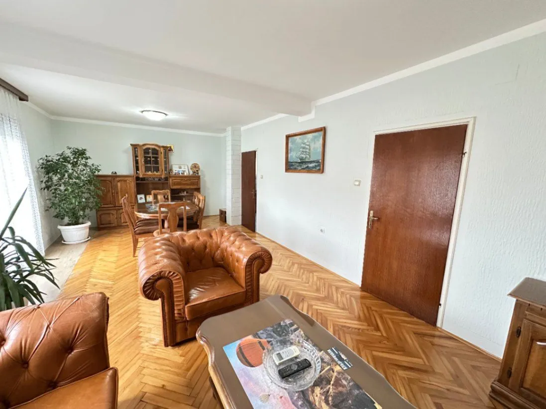 Izdavanje, kuća, 100m², Zagorič, Podgorica