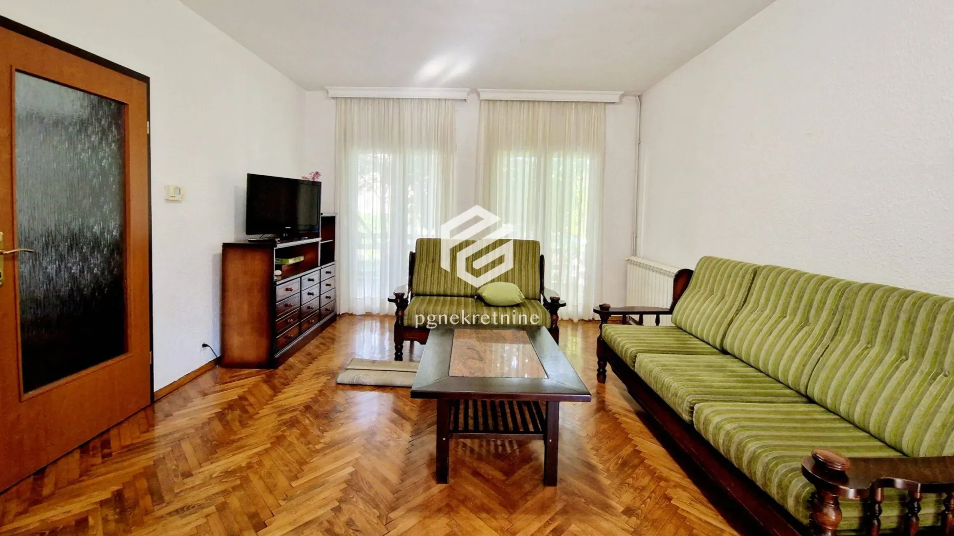 Izdavanje, kuća, 250m², Stari Aerodrom, Podgorica